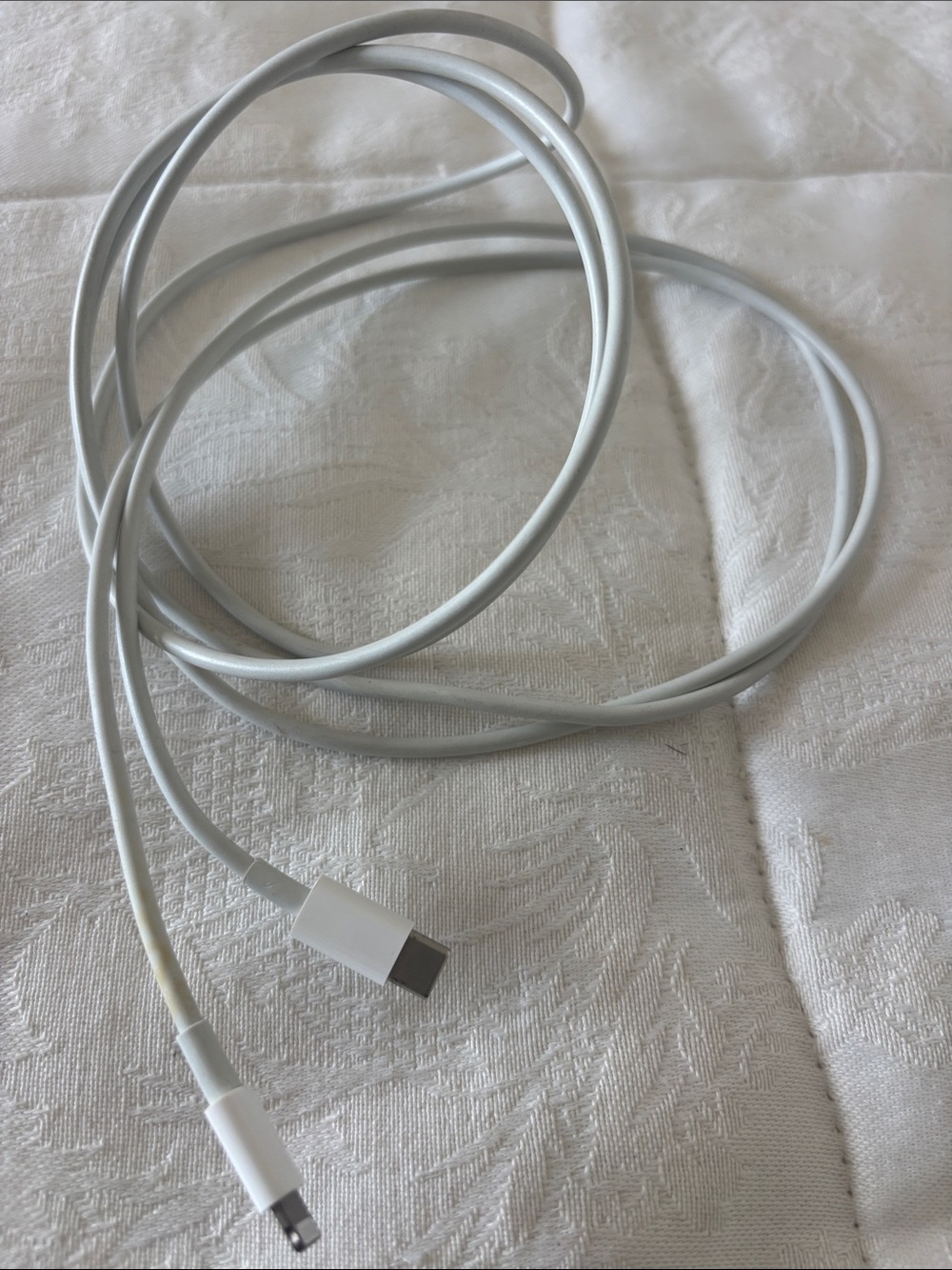 USB-C to Lightning Cable (2 m)